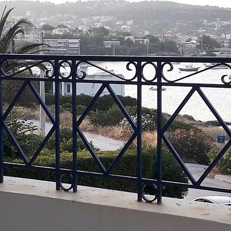 The Swan And The Gull, Porto Rafti Yacht Harbor Apartment ภายนอก รูปภาพ